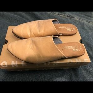 Toms Jetti Mule honey leather